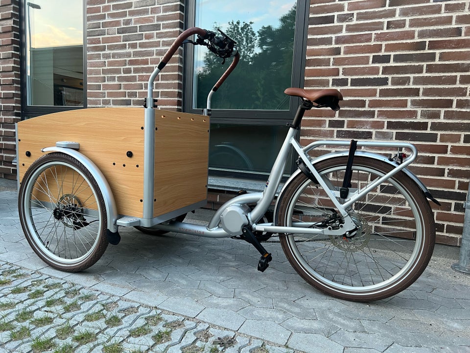 Ladcykel, Strömstad STD PLUS4 med