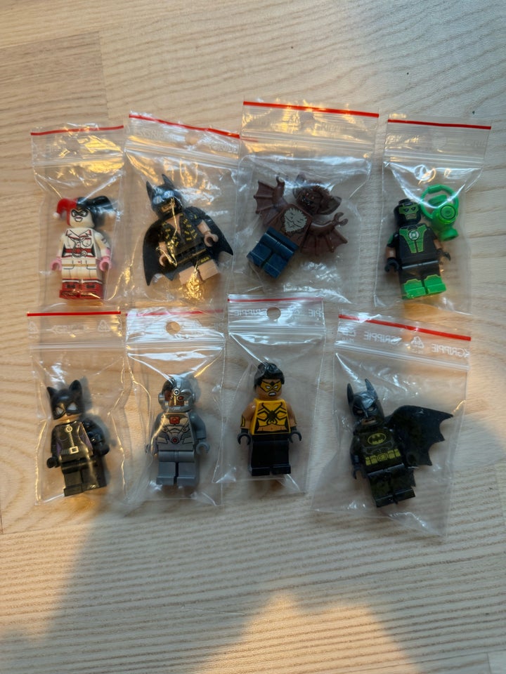 Lego Super heroes, Minifigurer