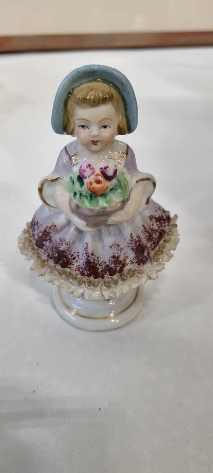 Porcelæn, Antique figurines