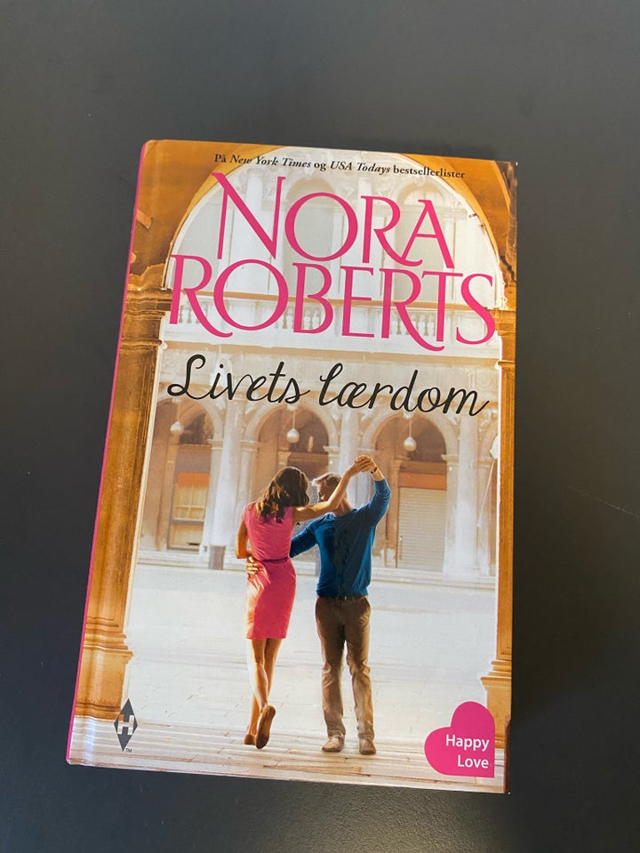 Forskellige, Nora Roberts, genre: