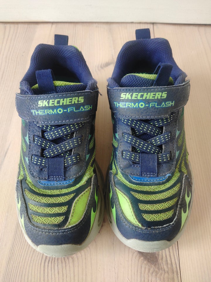 Sneakers str 31 Skechers