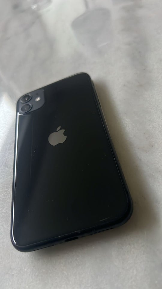 iPhone 11, 64 GB, sort