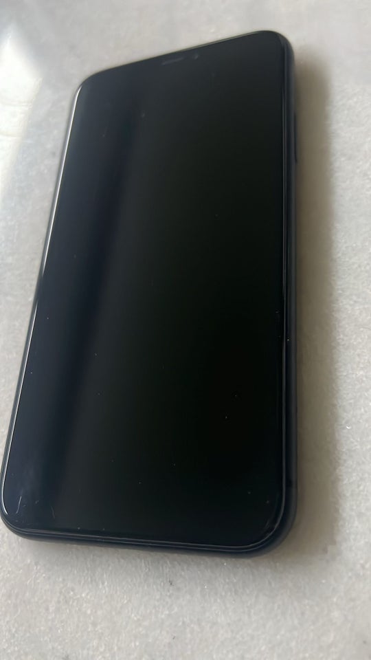 iPhone 11, 64 GB, sort