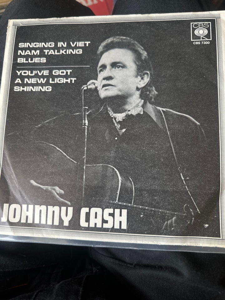 Single, Johnny Cash