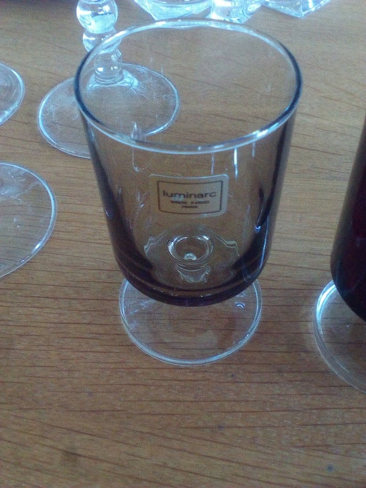 Glas Brunt vinglas drikkeglas