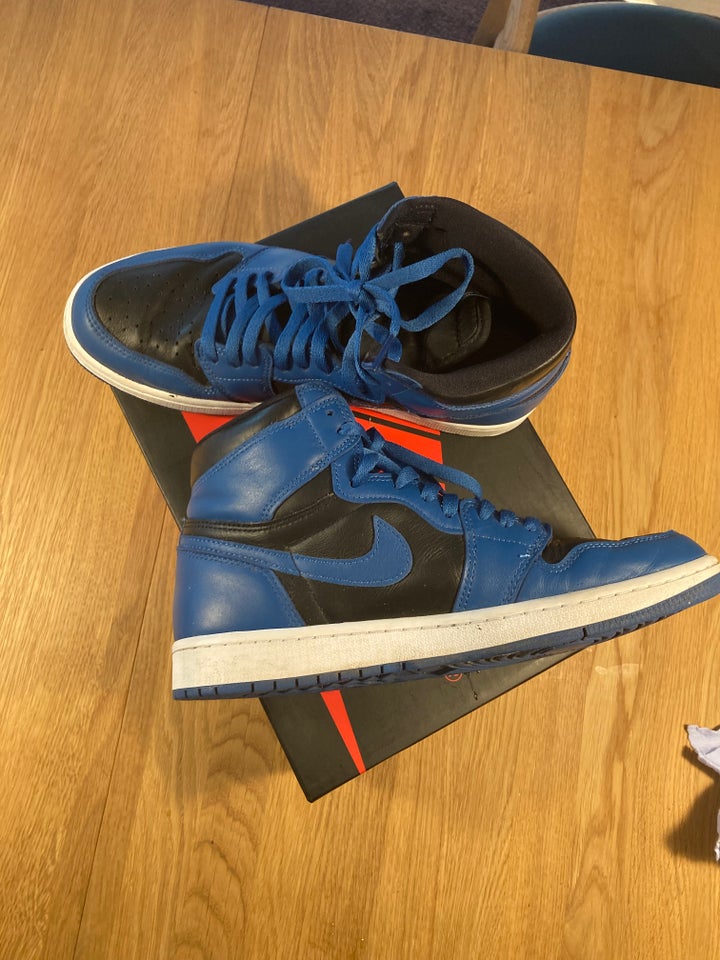 Sneakers, Jordan 1 High, str. 43