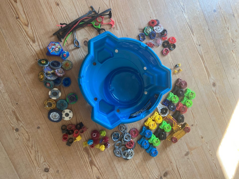 Blandet legetøj, Beyblade