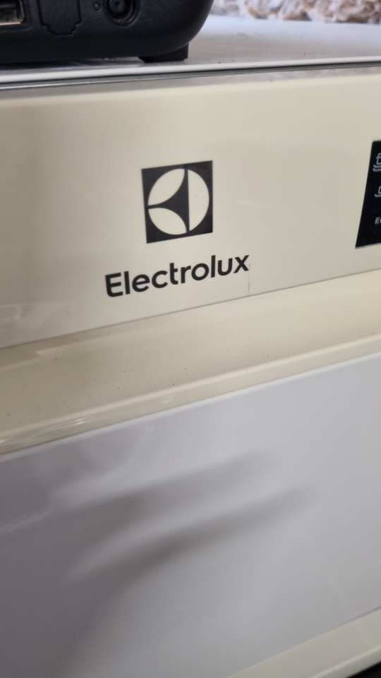 Electrolux 2400 W