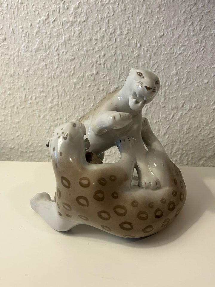 Porcelæn, Sneleoparder