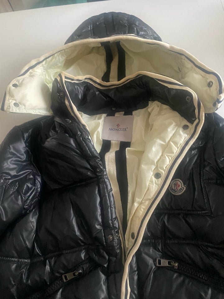 Dynejakke, str. 36, Moncler