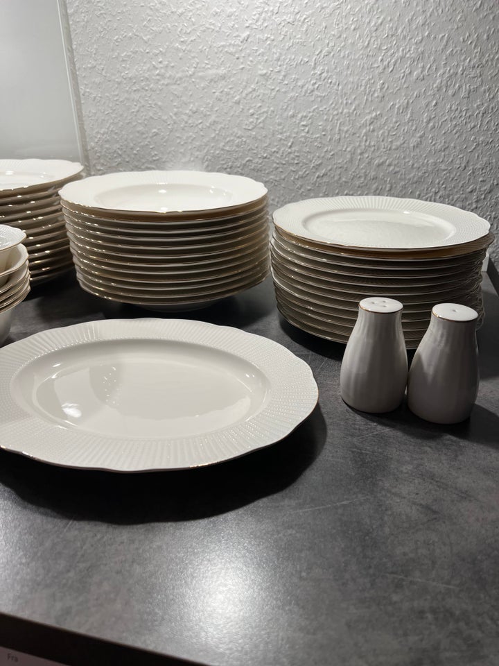 Porcelæn Tallerkensæt 12