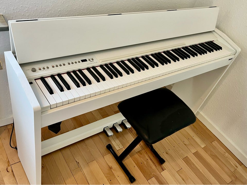 Digitalpiano, Roland F-110