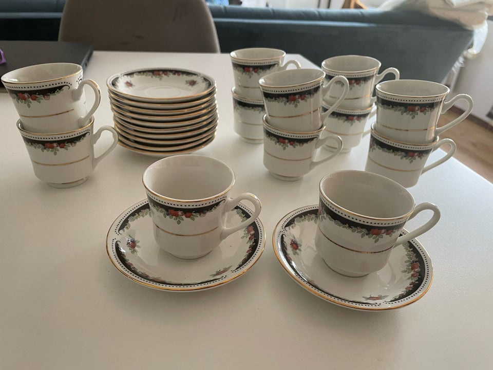 Porcelæn, Porcelænssæt med 12