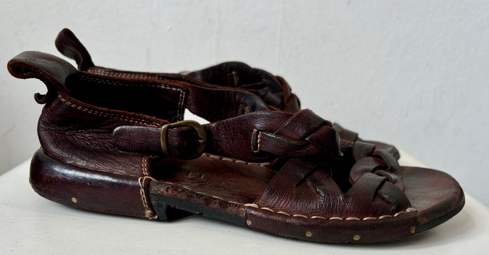 Sandaler, str. 37, Bubetti