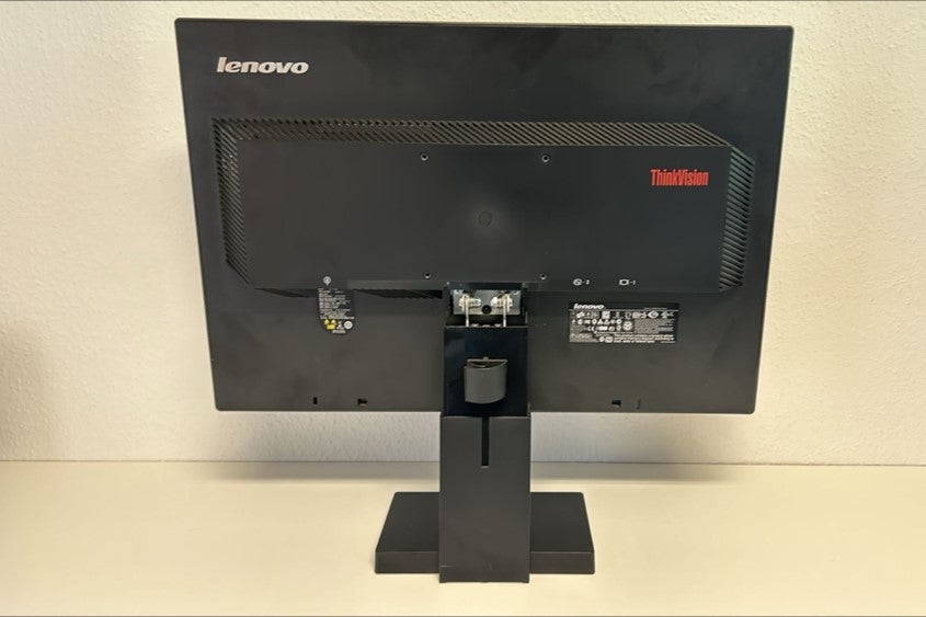 Lenovo ThinkVision L2250p 22