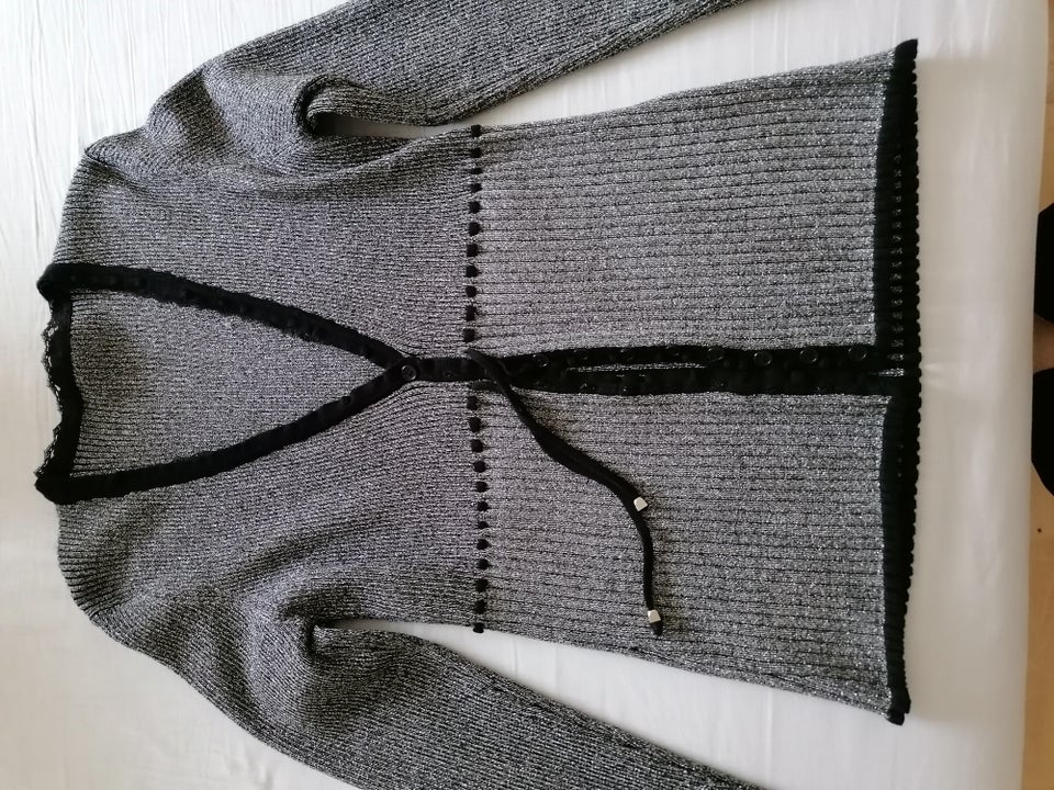 Cardigan, Diverse, str. 38