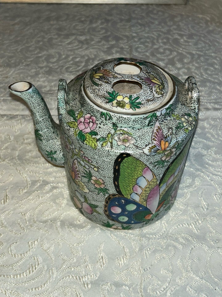 Vase Porcelæn  1800 år gl