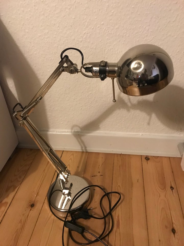 Skrivebordslampe