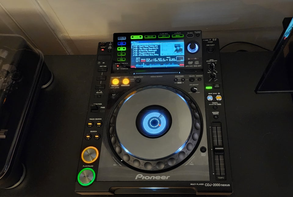 CDJ-2000NXS, Pioneer CDJ-2000NXS