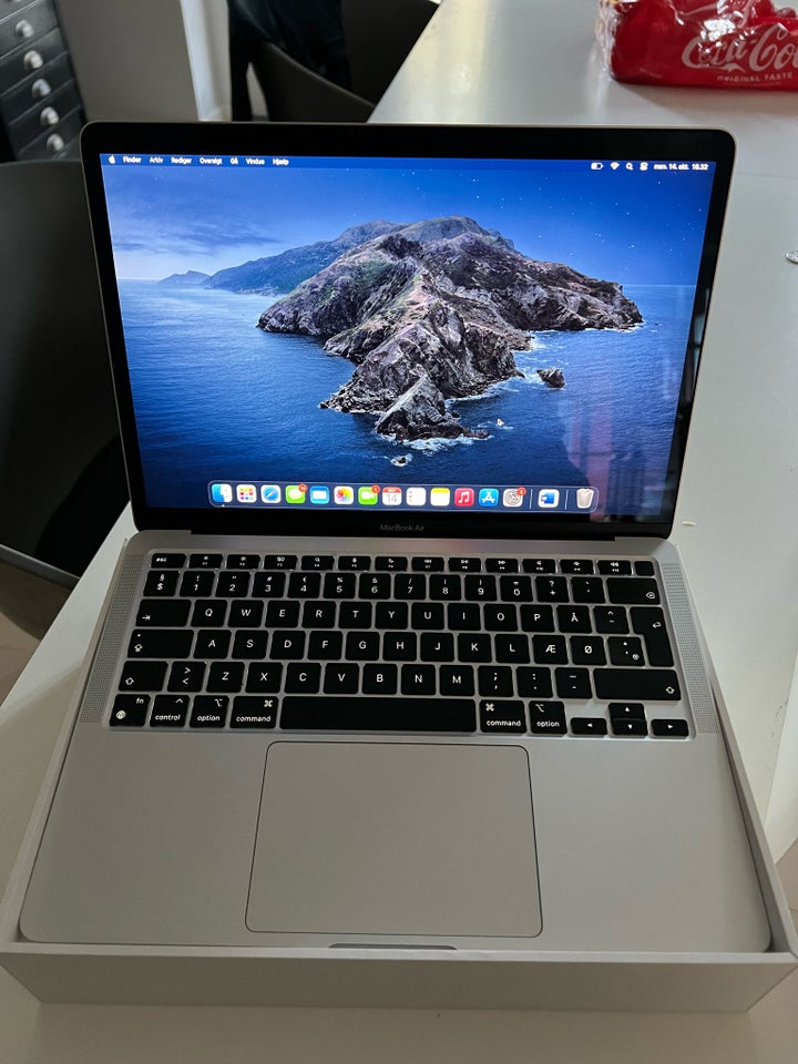 MacBook Air, 7 GHz, 8 GB ram