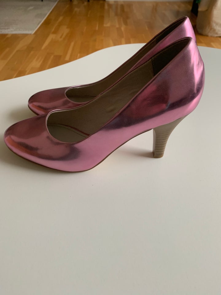 Pumps, str. 38, Tamaris