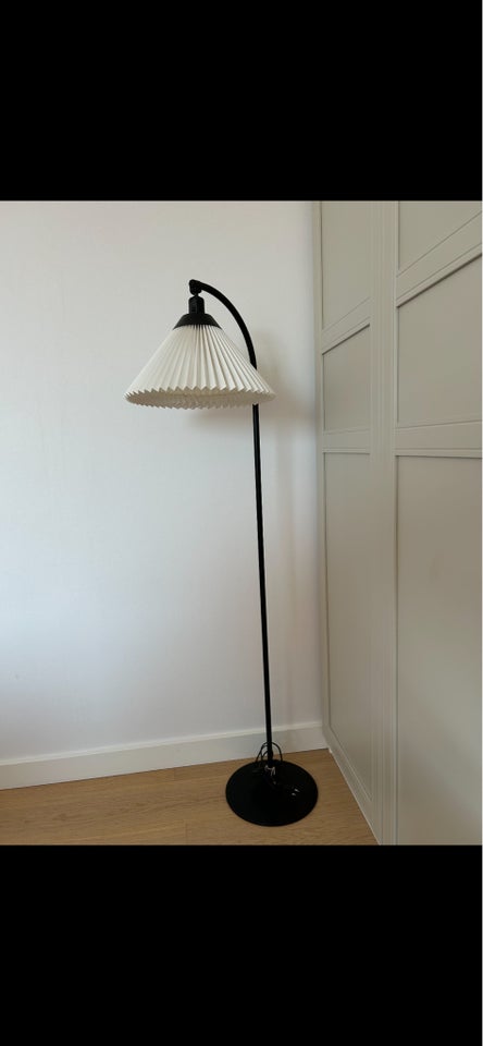 Standerlampe Le klint