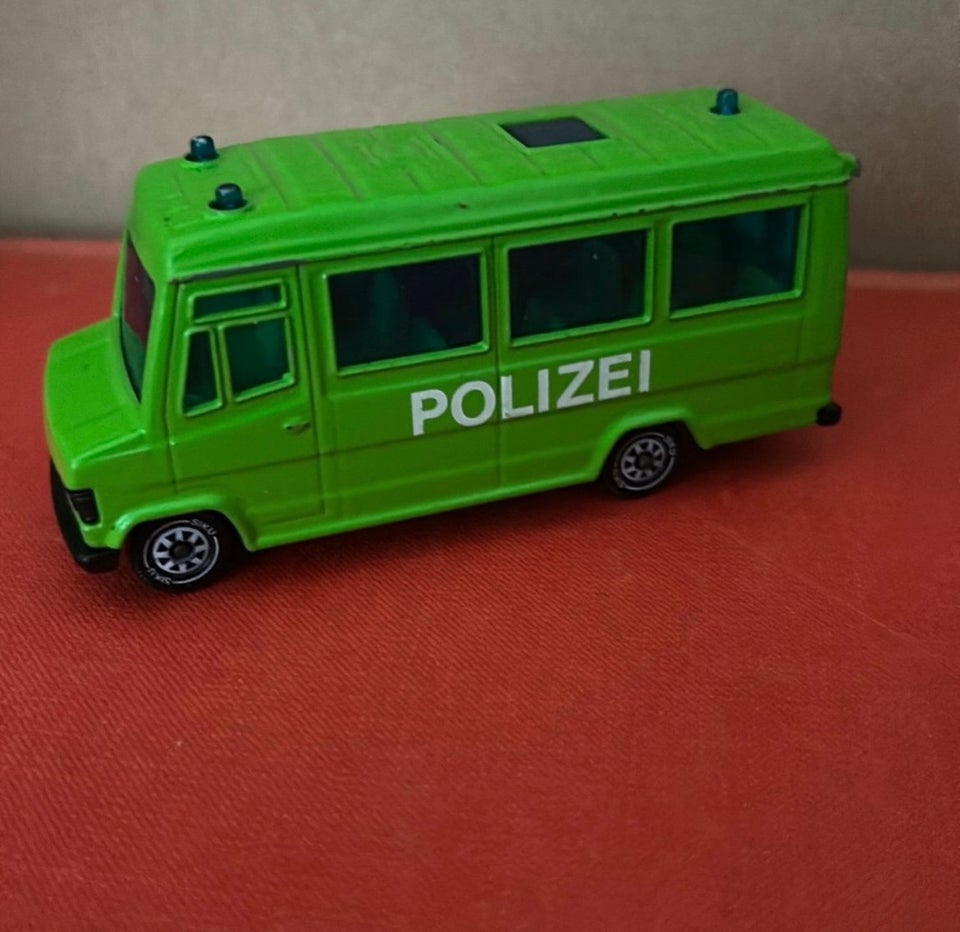 Modelbil, Siku Mercedes polizei,