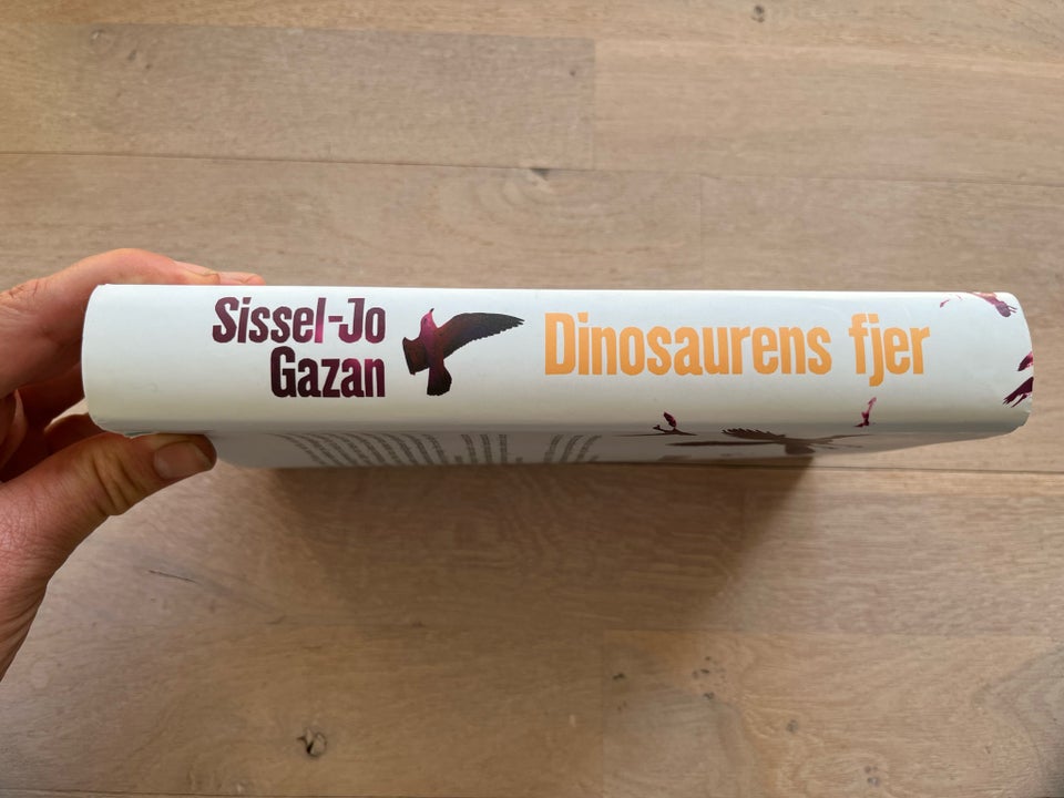 Dinosaurens fjer, -, genre: krimi