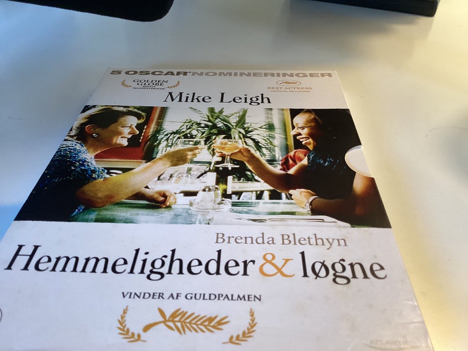 Hemmeligheder  løgne  DVD drama