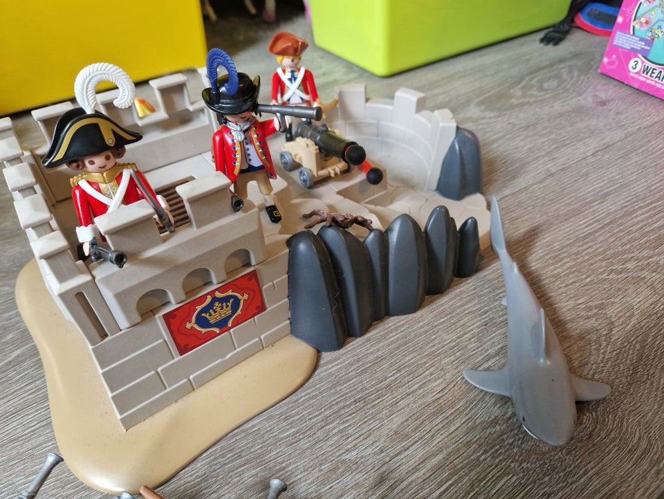 Playmobil fort m pirater mm