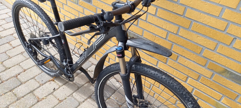 andet mærke anden mountainbike