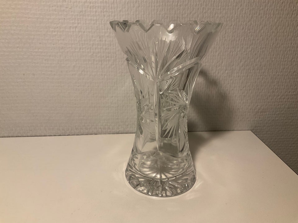 Andet Vase