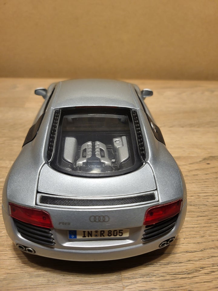 Modelbil, Audi R8 Scale, skala 1/18