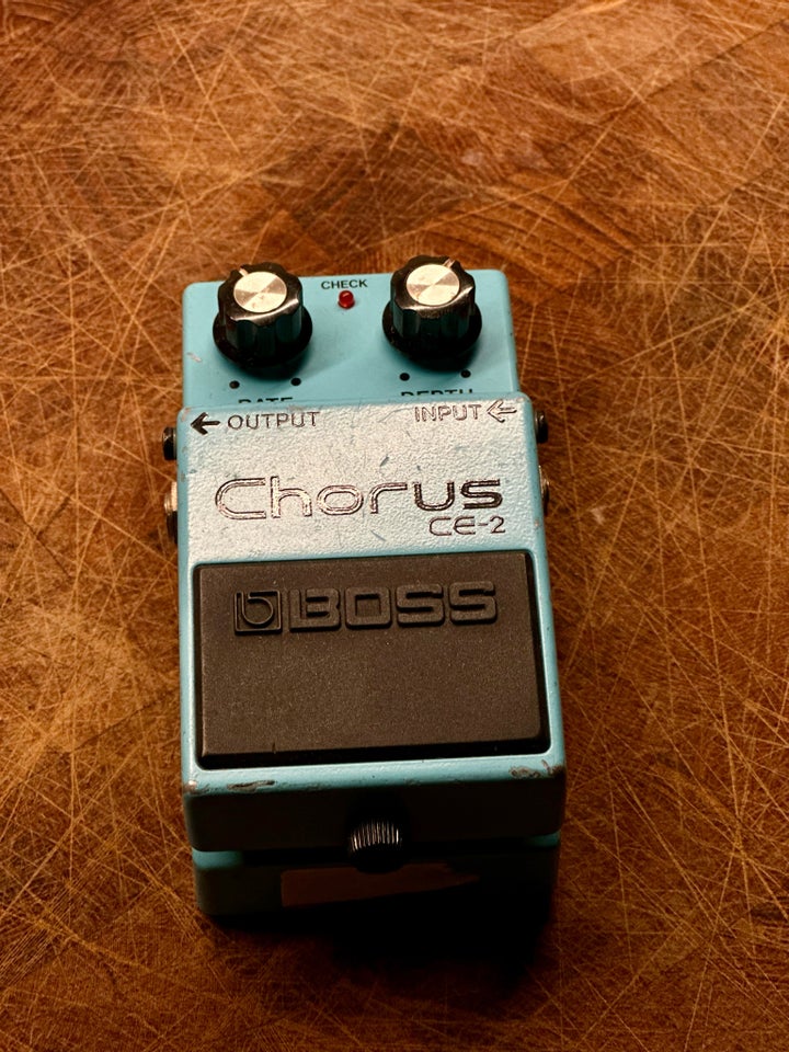 Chorus pedal  Boss CE-2