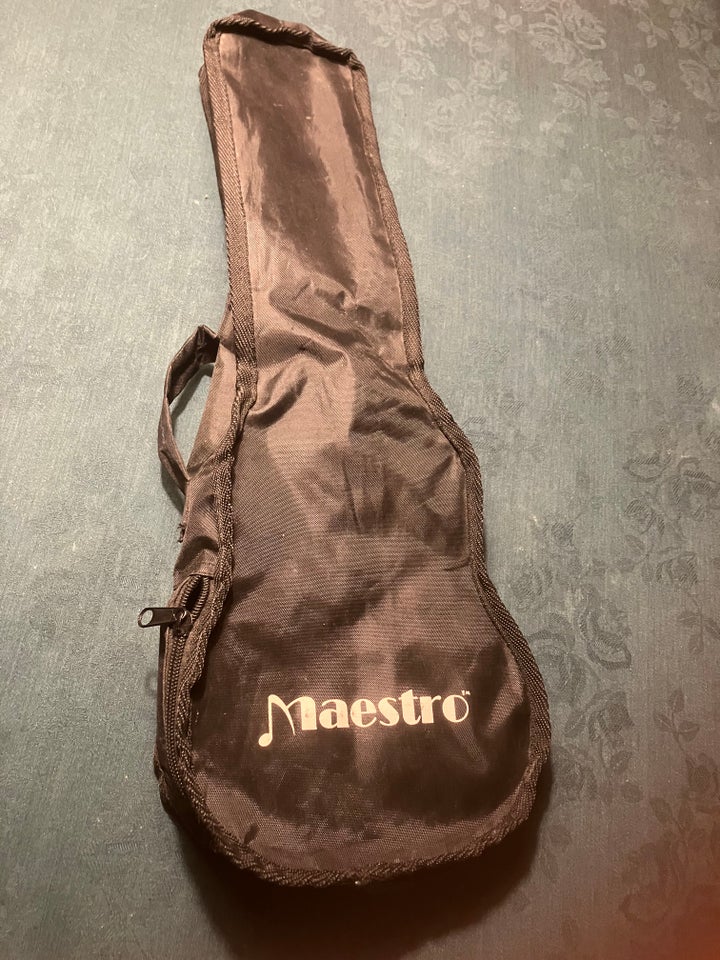 Ukulele, Maestro U-6