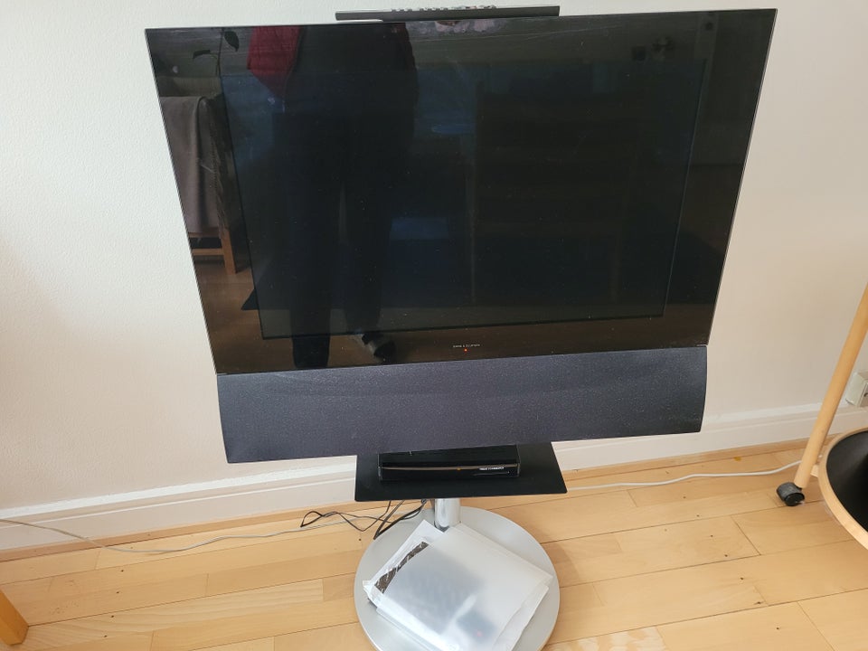 Bang  Olufsen, BeoVision 6- 26, 6"