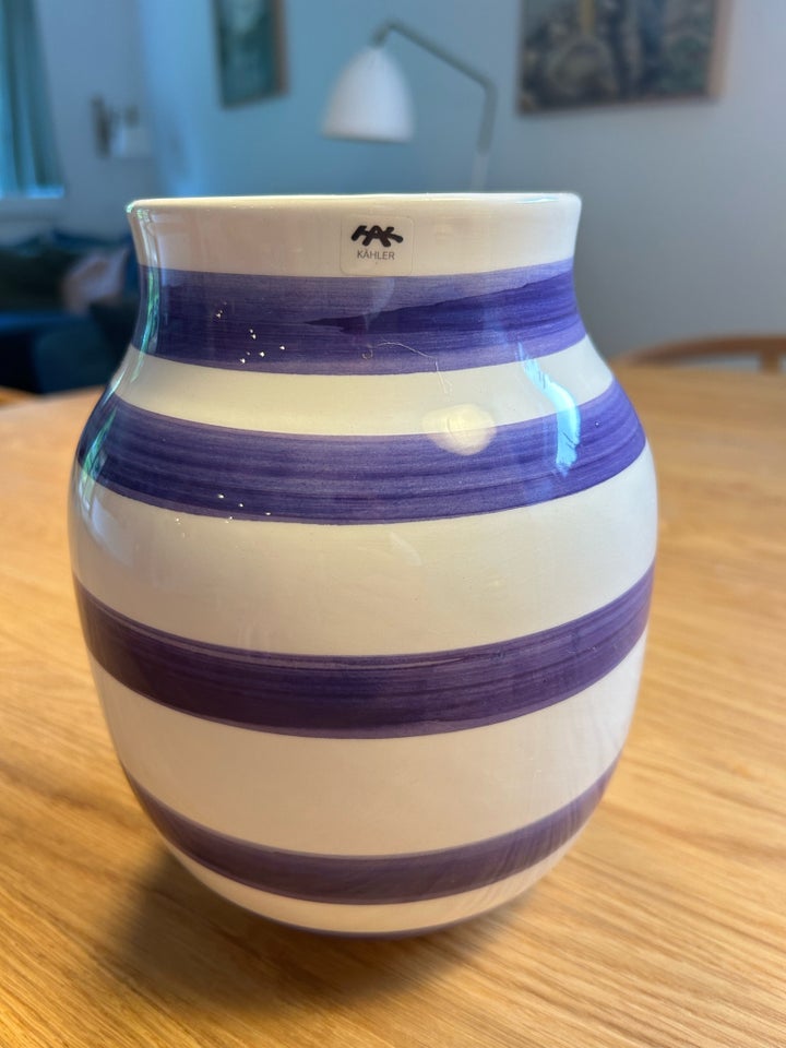 Vase, Vase, Kähler omaggio