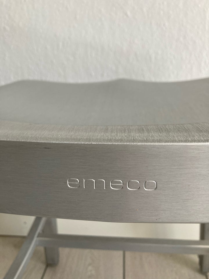 Anden arkitekt Emeco 1006