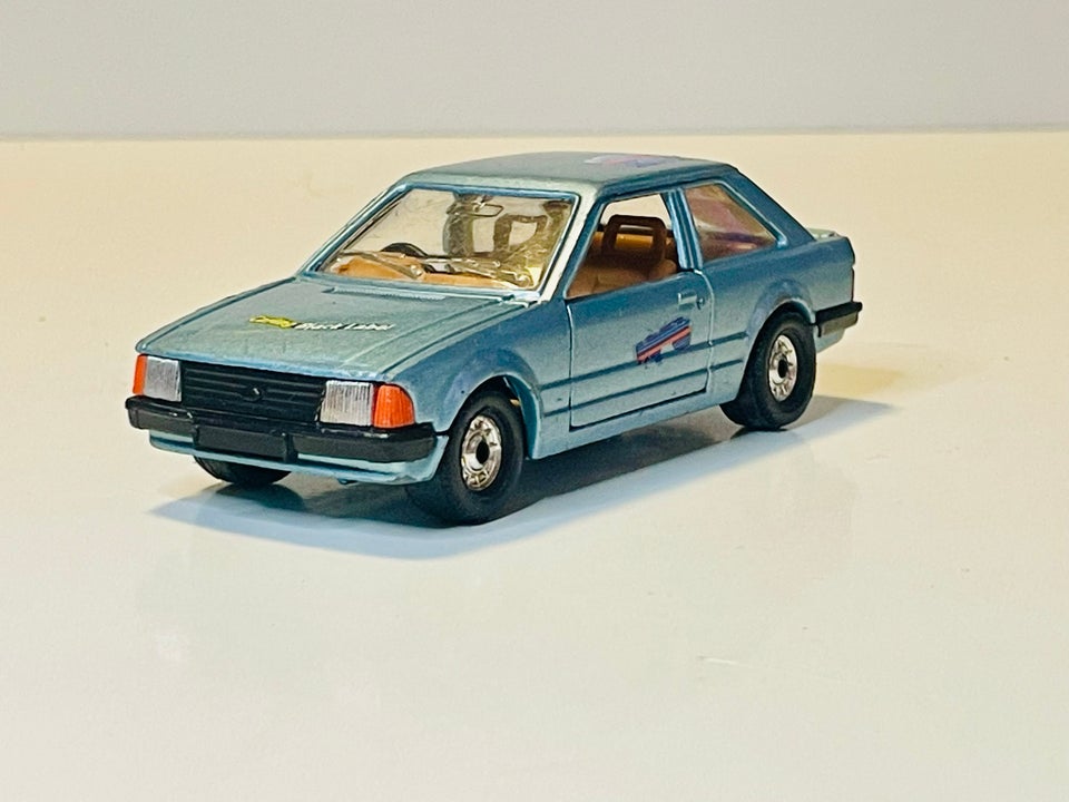 Modelbil, Corgi Toys Ford Escort