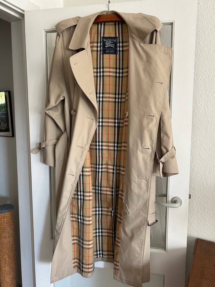 Trenchcoat str L Burberry