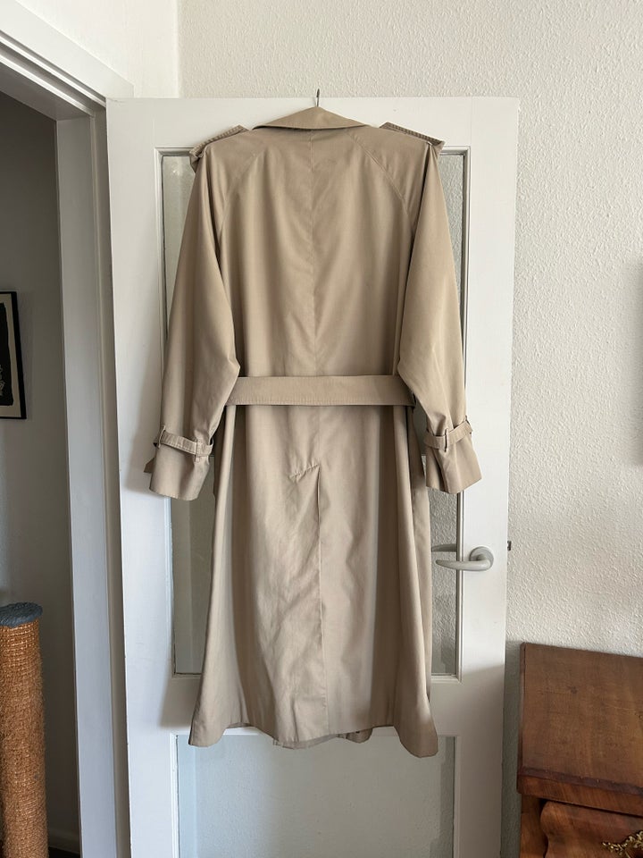 Trenchcoat str L Burberry