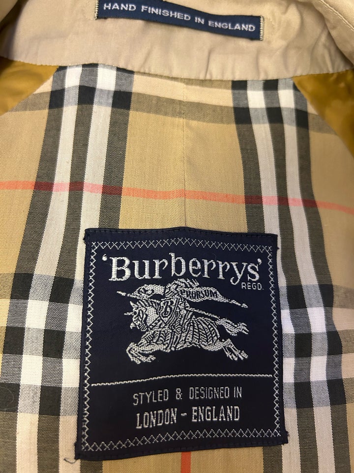 Trenchcoat str L Burberry