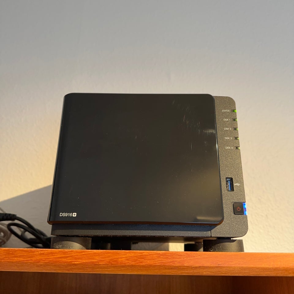 NAS, Synology DS916+ m. 4x16TB