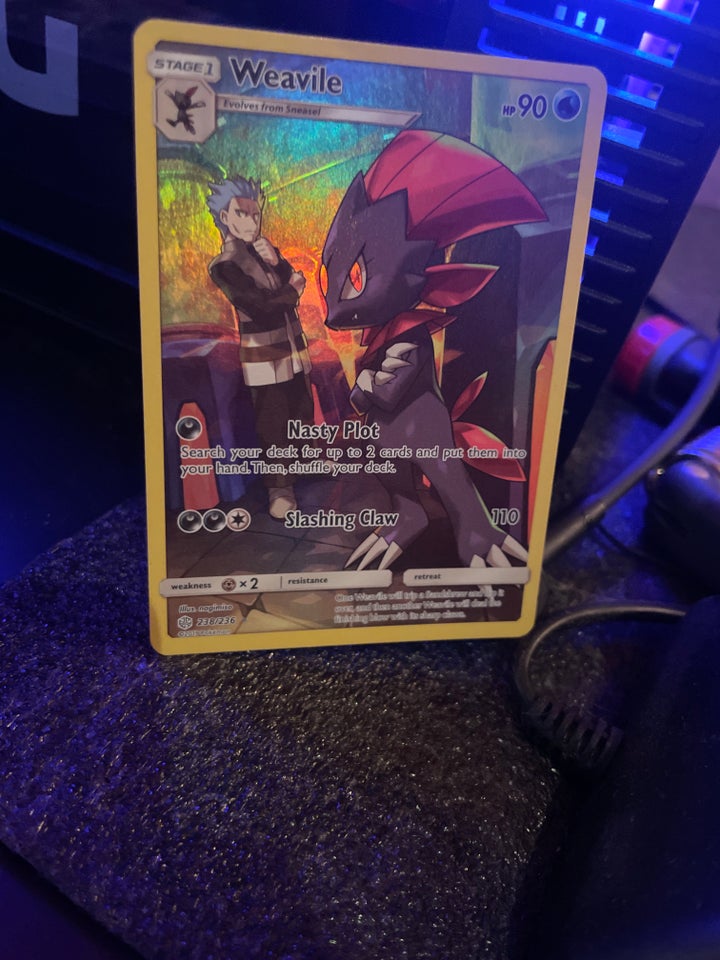 Samlekort, Weavile full art.