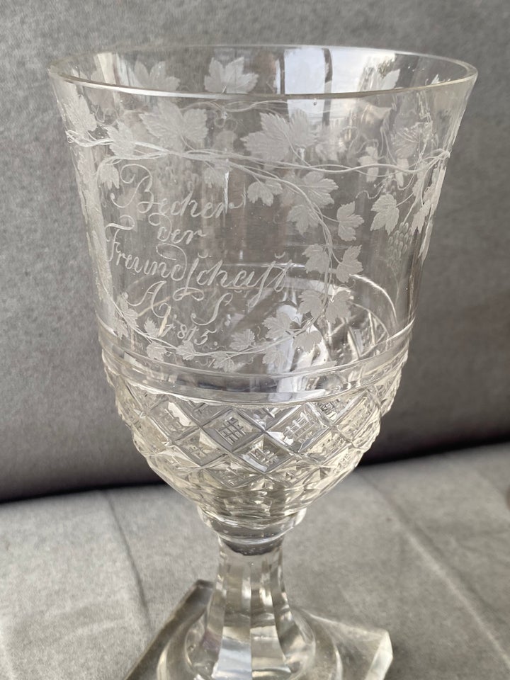 Glas, Glas, 209 år gl.