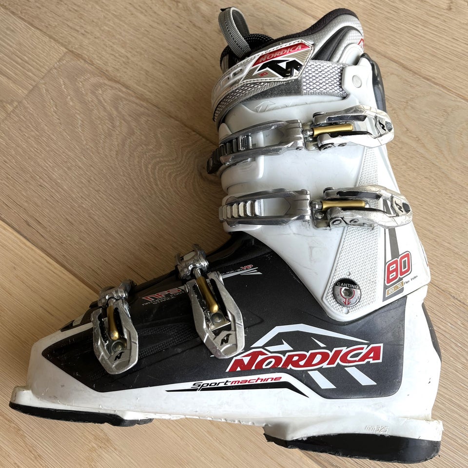 Slalomski, Nordica, str. 43,5-44