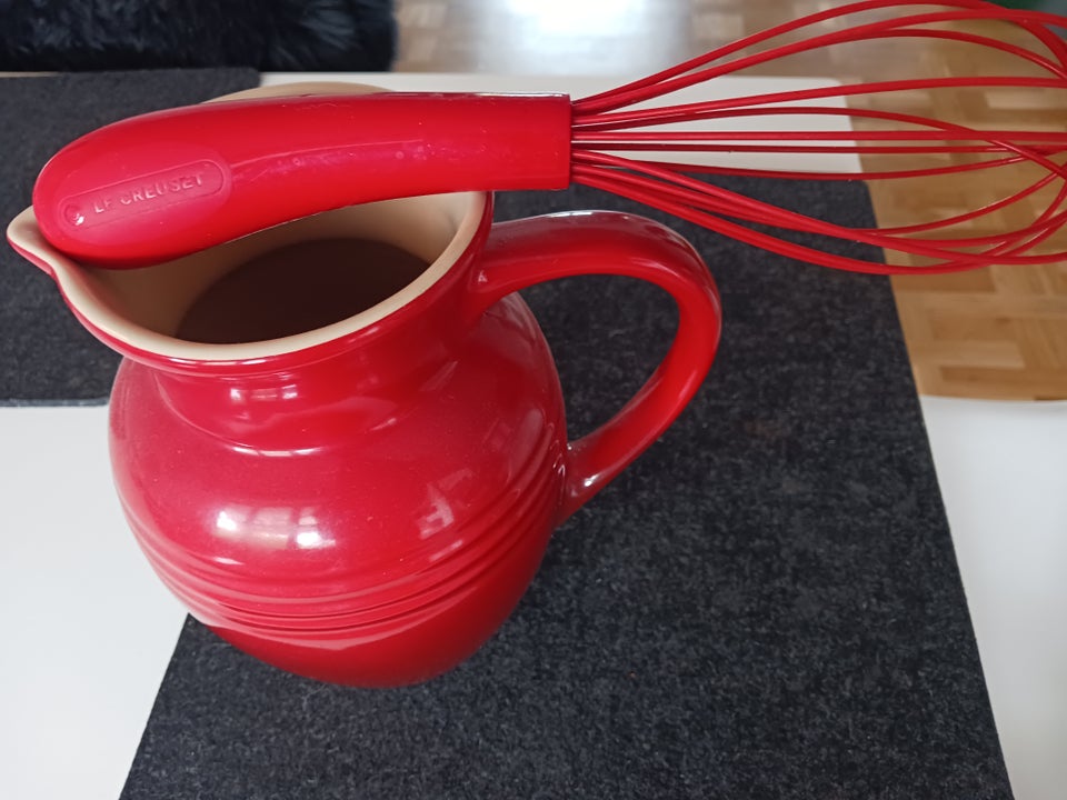 Stentøj Kande Le Creuset Cerise