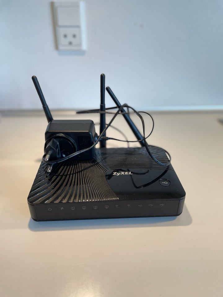 Router, wireless, ZyXEL