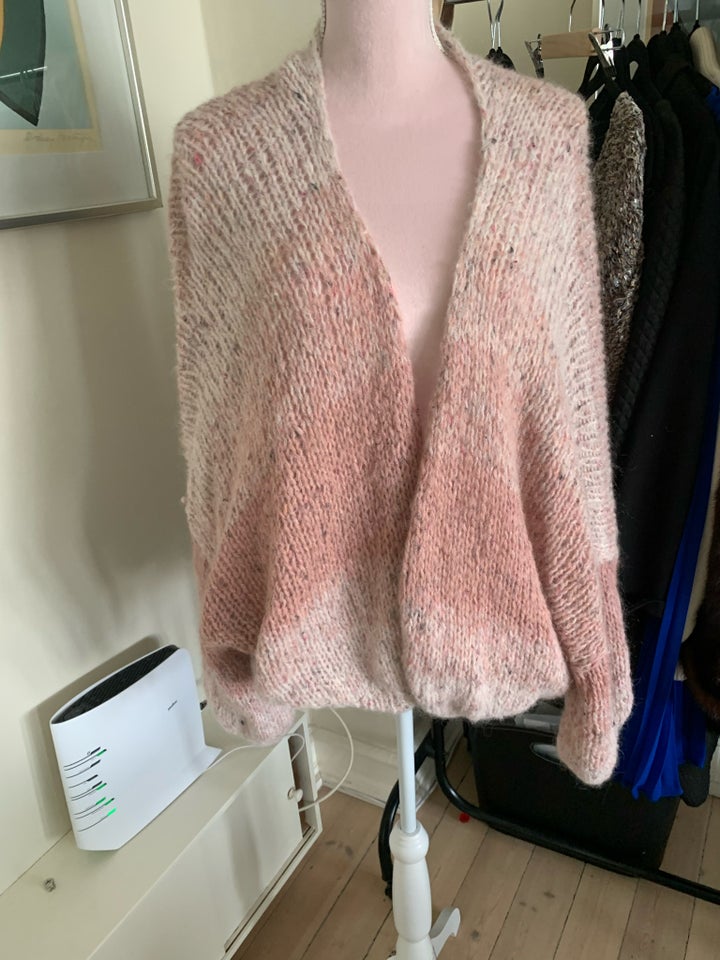 Cardigan, hertzdesign, str. One