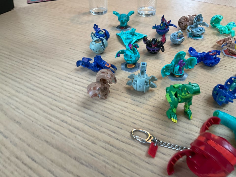 Bakugan, Figurer, Bakugan